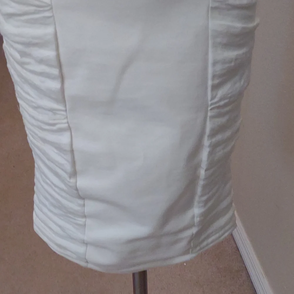 COPY - BNWT Nicole Miller Creamy white rouched dress size 6 @denisecast - Picture 4 of 16